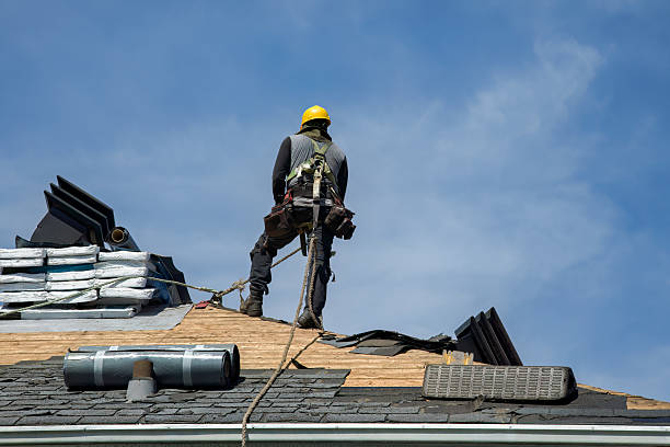Professional Gutter Installation technician working in Atkinson, NE